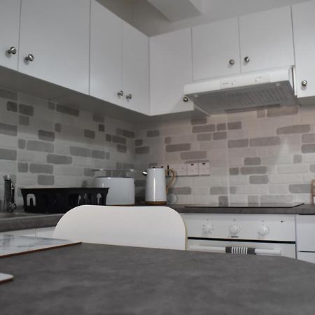 Marias Apartment - In City Centre,Near Beach لارنكا المظهر الخارجي الصورة